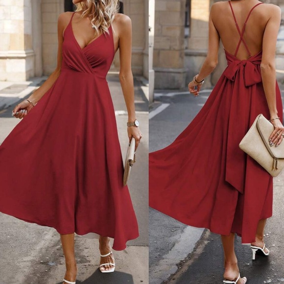 Luxe burgundy crisscross tie back dress - Picture 1 of 16